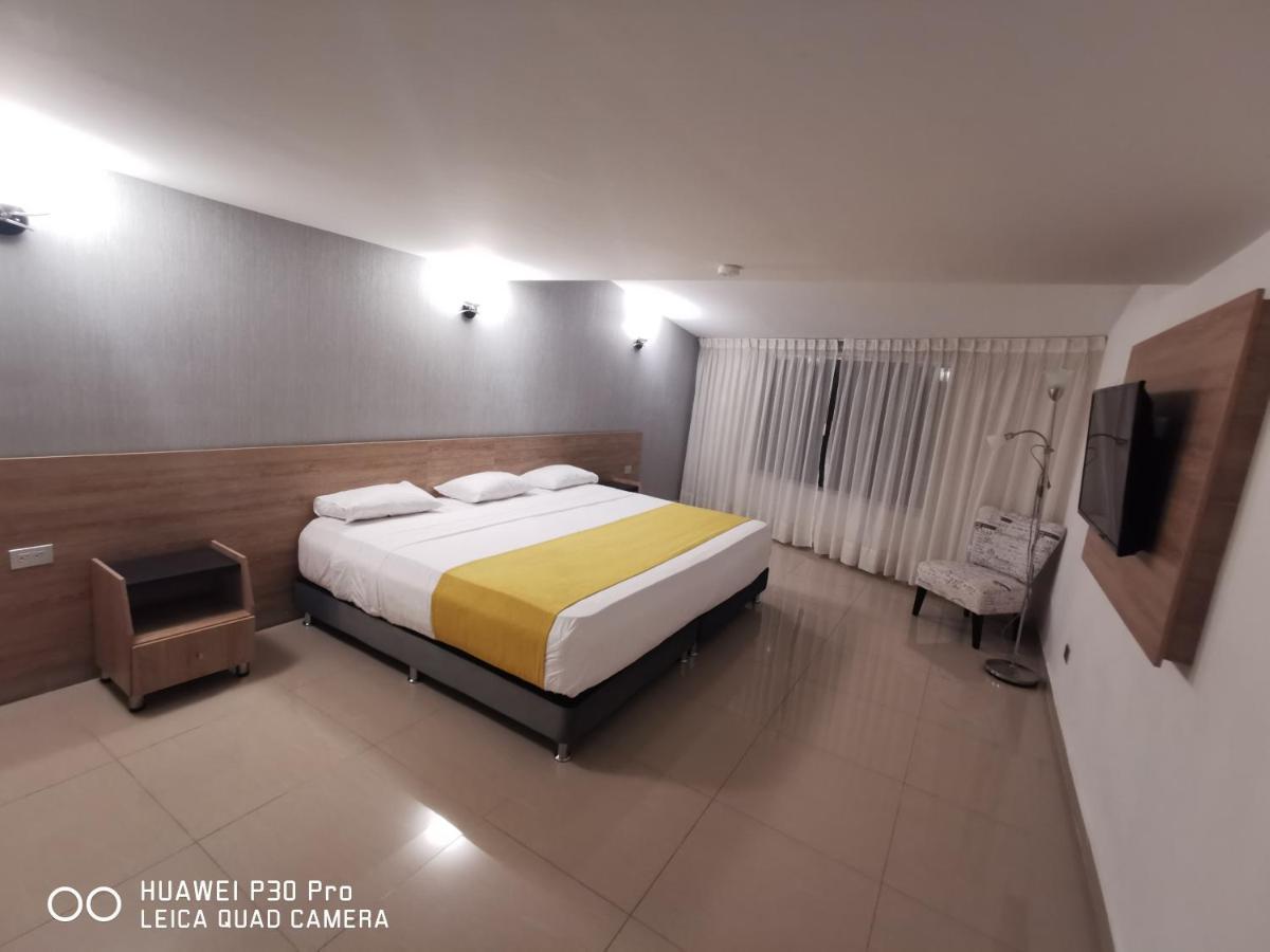 Hotel Lindsay マニサレス エクステリア 写真